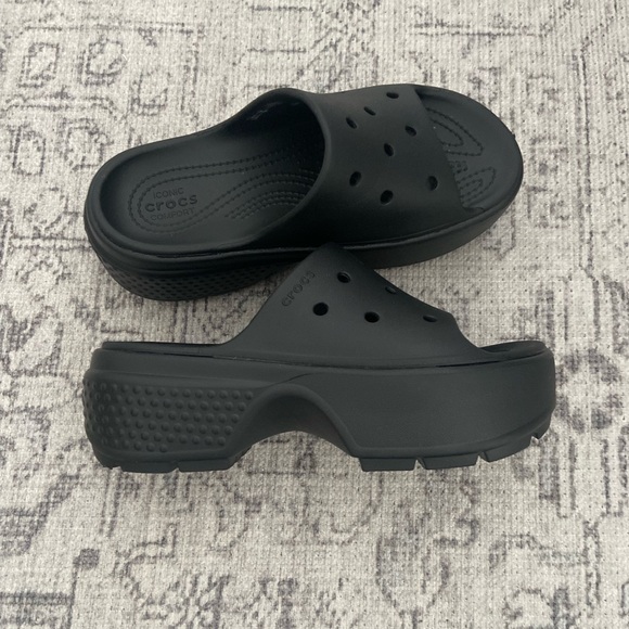 Crocs Platform Slides - Picture 3 of 5